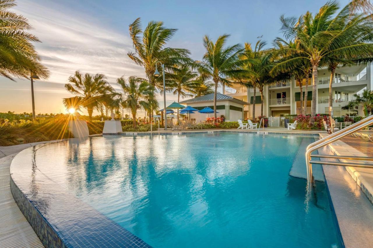 Courtyard By Marriott Faro Blanco Resort Marathon Eksteriør billede