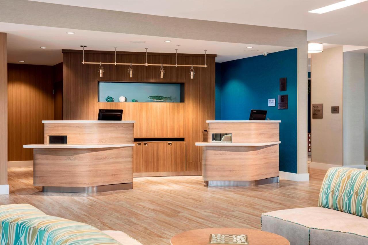 Courtyard By Marriott Faro Blanco Resort Marathon Eksteriør billede